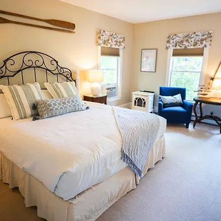 Maple Hill Farm Inn-2